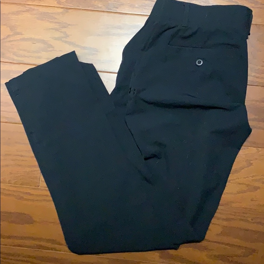 Black women’s golf pants